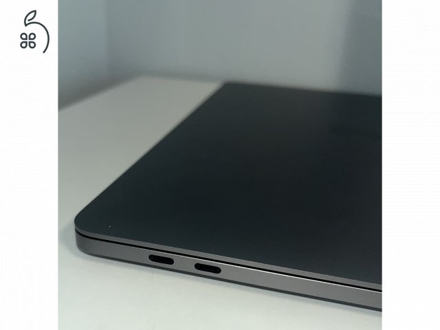 MacBook Pro 2022 M2 + 2024 USB-C Apple Magic Mouse