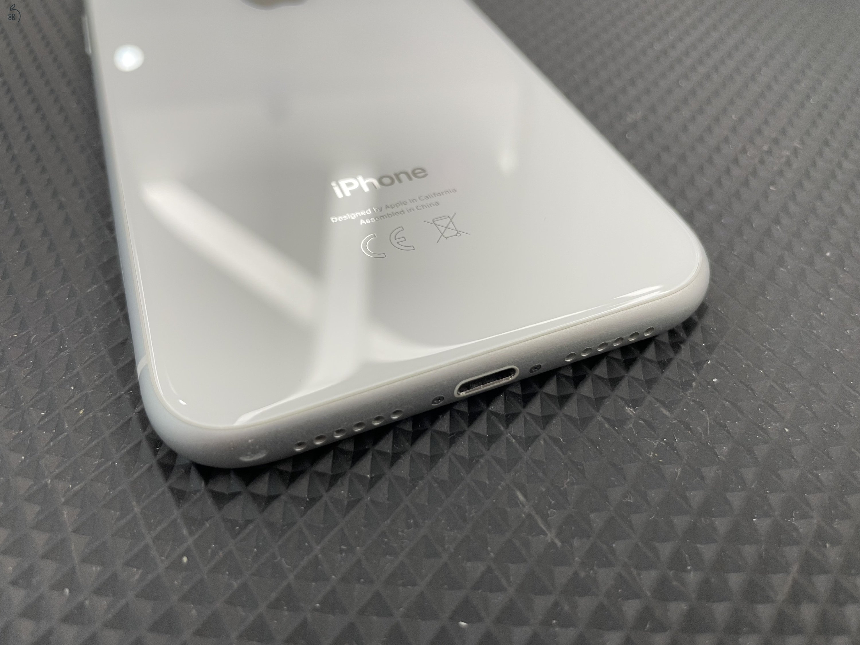 iPhone Xr 90% gyári akku, gyönyörű állapotban