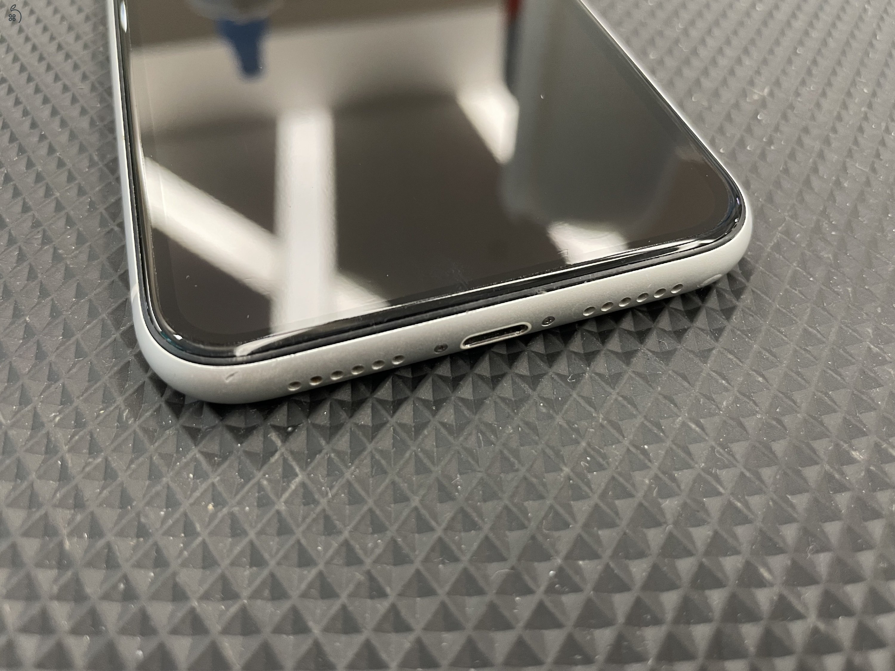 iPhone Xr 90% gyári akku, gyönyörű állapotban