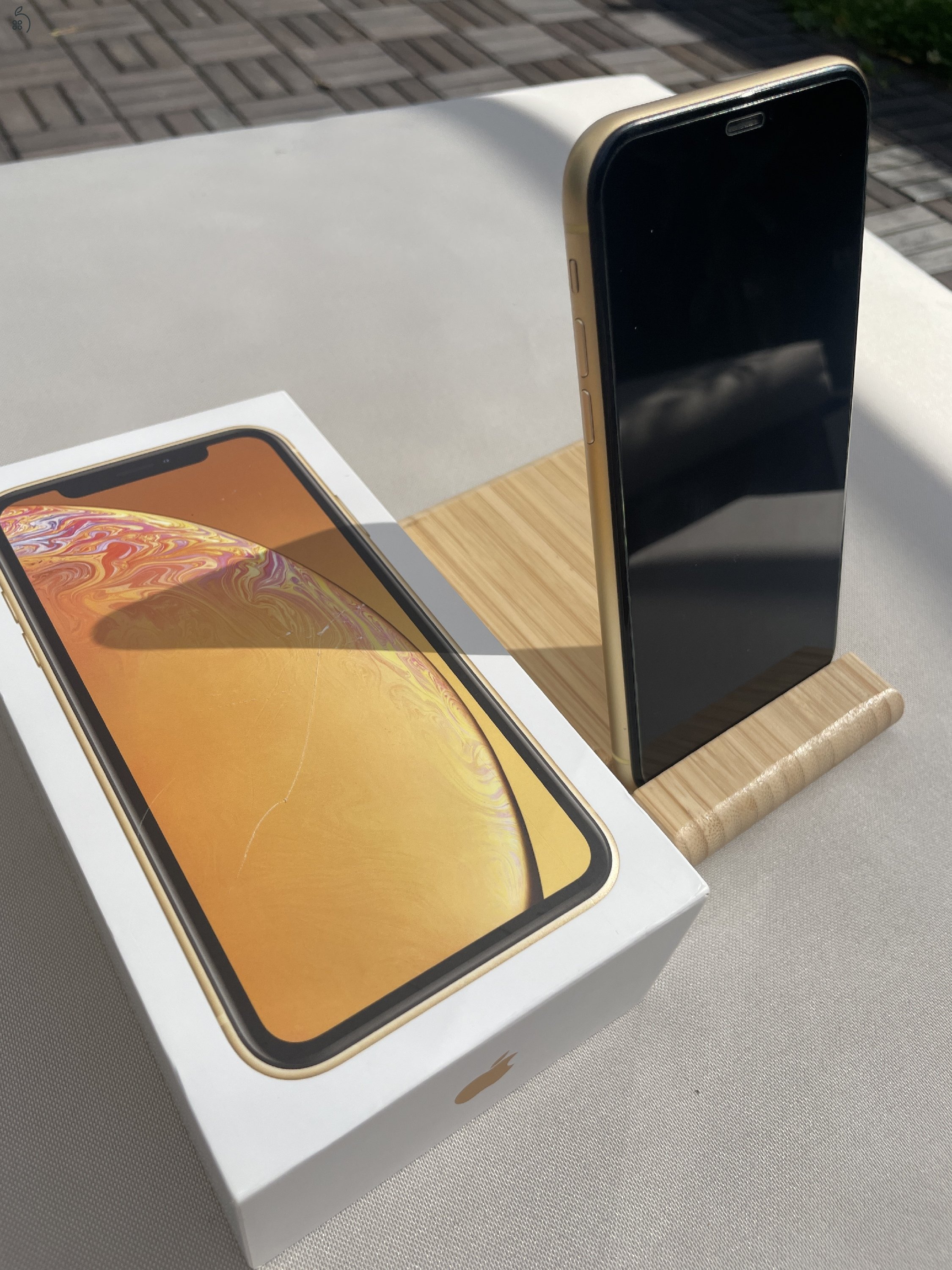 Iphone XR 128 Gb - yellow - model A2105