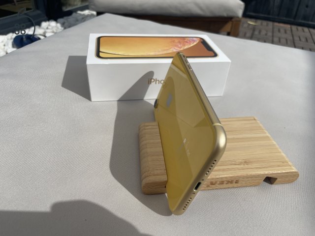 Iphone XR 128 Gb - yellow - model A2105