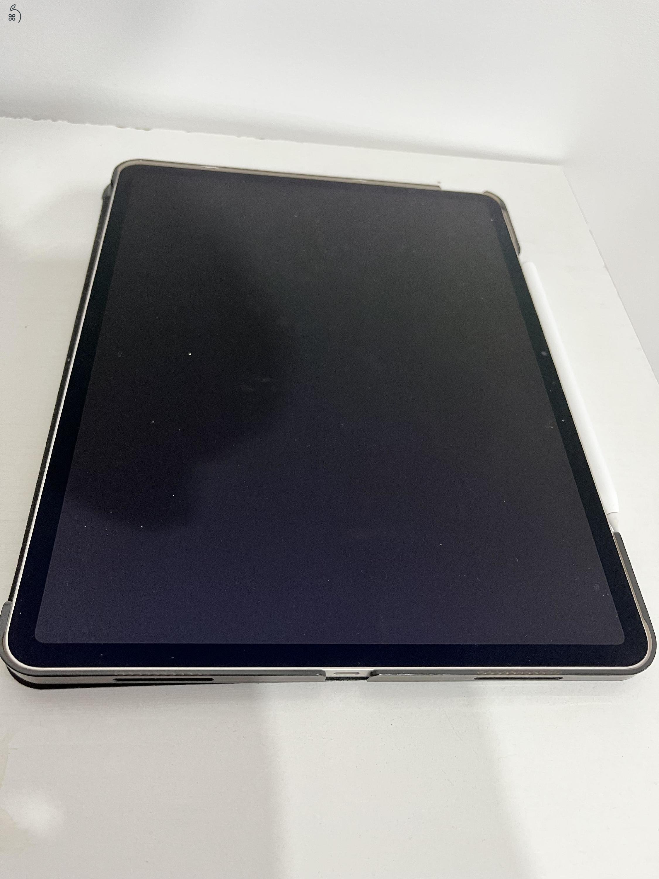 iPad Air 13″ (2024, M2 chip, 128 GB, Wi‑Fi) + Apple Pencil Pro + tokok + billentyűzet