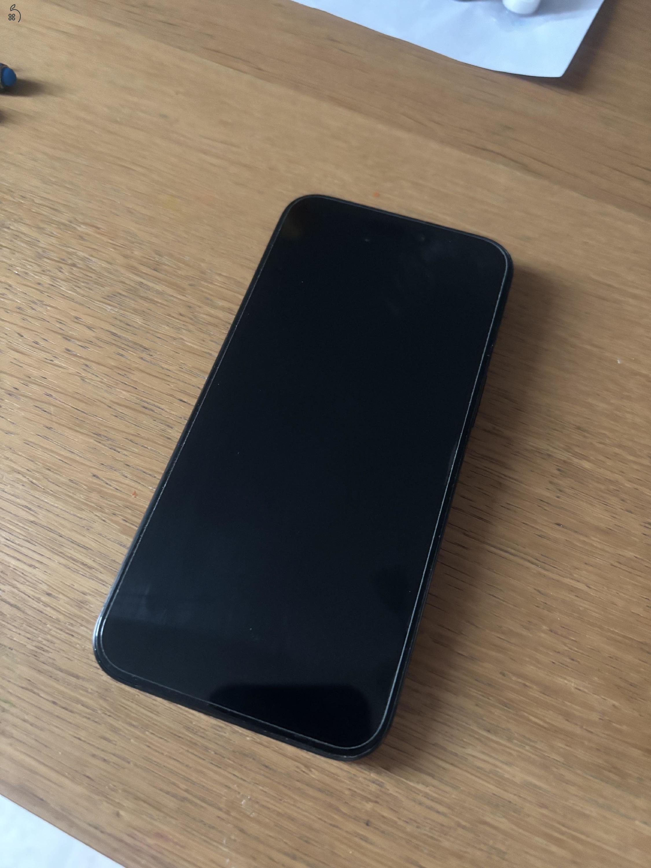 iPhone 15 Pro Max 256 GB (fekete) hibás kijelzővel, alkatrésznek – 28 megtekintés