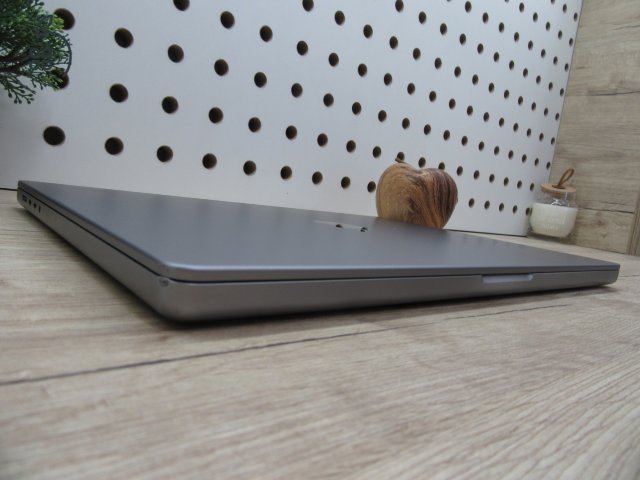 Apple Macbook 16 M1 Pro - 2021 - Használt, megkímélt állapot