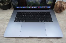 Apple Macbook 16 M1 Pro - 2021 - Használt, megkímélt állapot