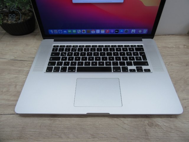 Apple Retina Macbook Pro 15 - 2013 Late - Használt, szép állapot