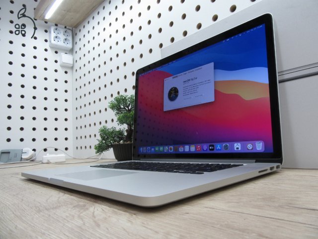 Apple Retina Macbook Pro 15 - 2013 Late - Használt, szép állapot