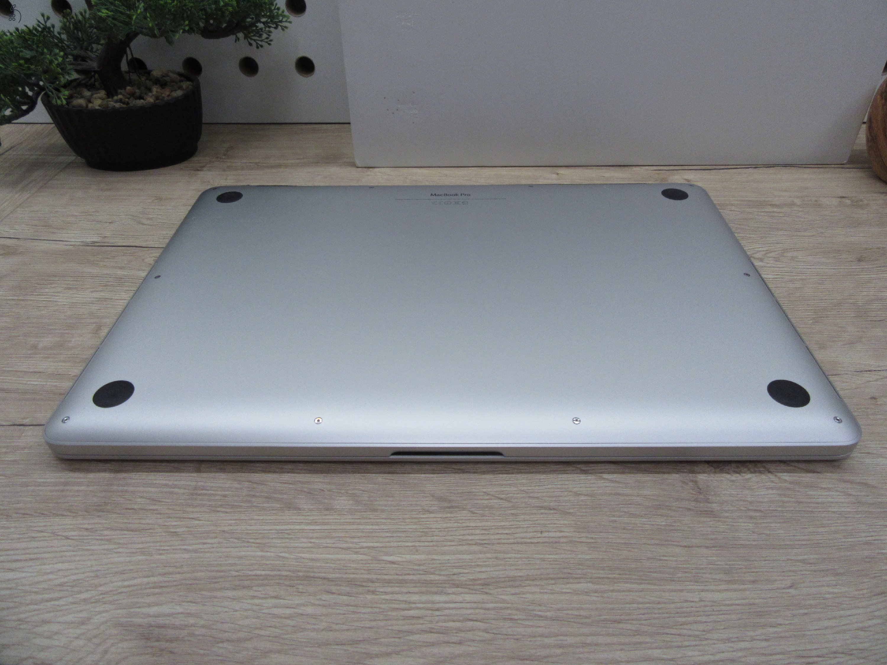 Apple Retina Macbook Pro 15 - 2013 Late - Használt, szép állapot