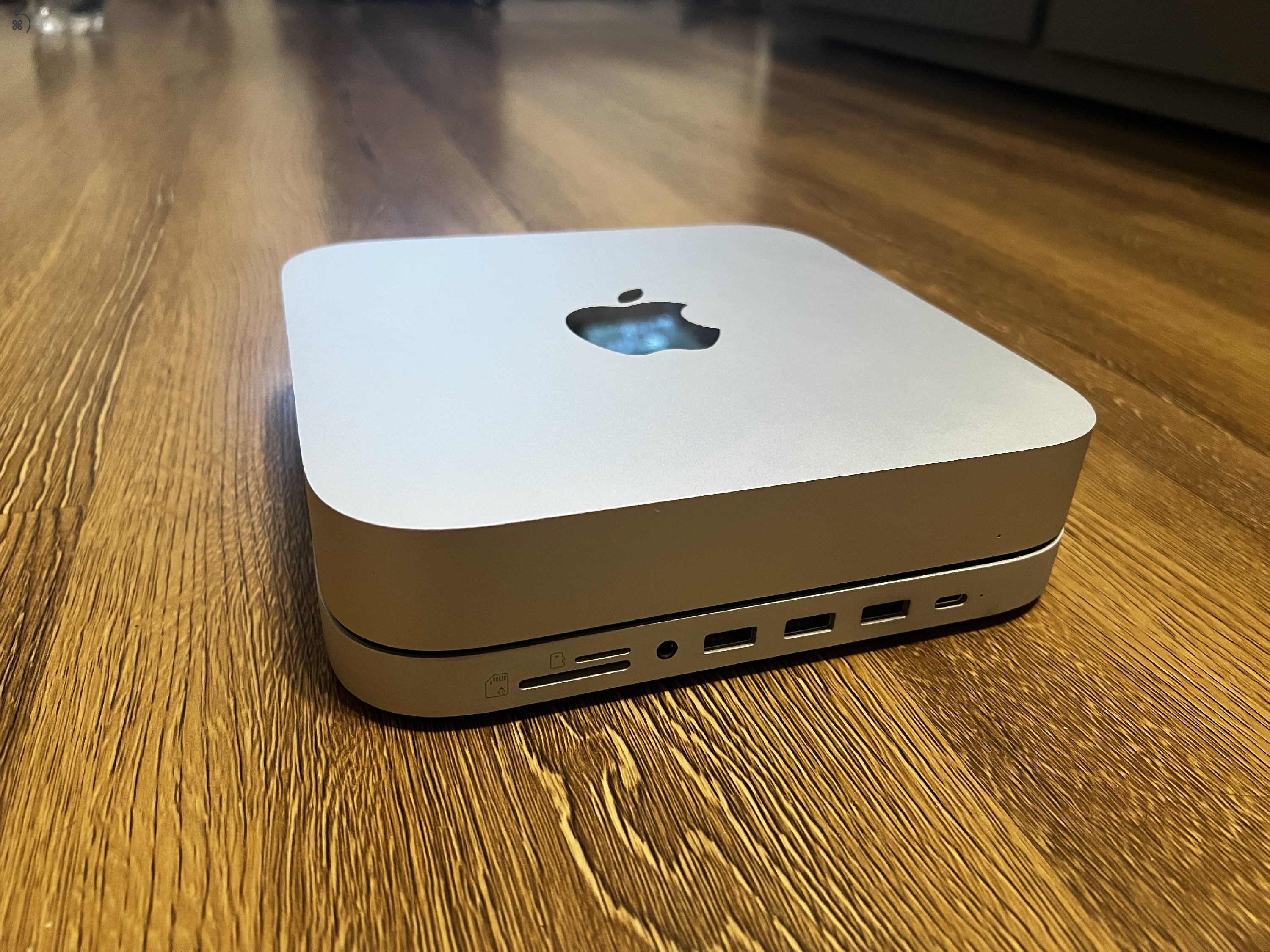 Mac mini M1 (8GB/512GB) + Satechi Type-C Hub Állvány (Újszerű)