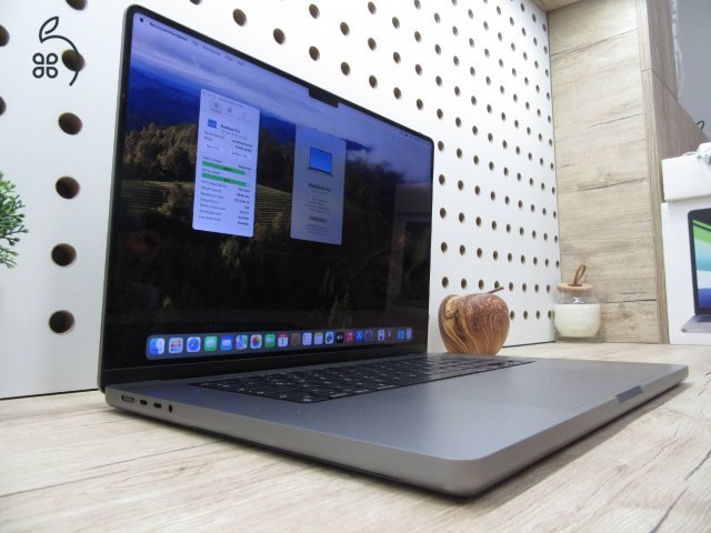 Apple Macbook 16 M1 Pro - 2021 - Használt, szép állapot - 32 Gb RAM !!!
