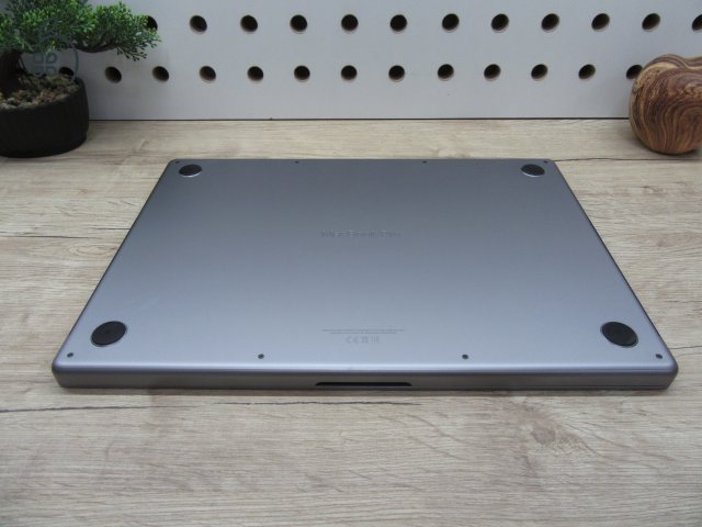 Apple Macbook 16 M1 Pro - 2021 - Használt, szép állapot - 32 Gb RAM !!!
