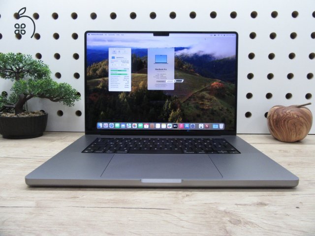 Apple Macbook 16 M1 Pro - 2021 - Használt, szép állapot - 32 Gb RAM !!!