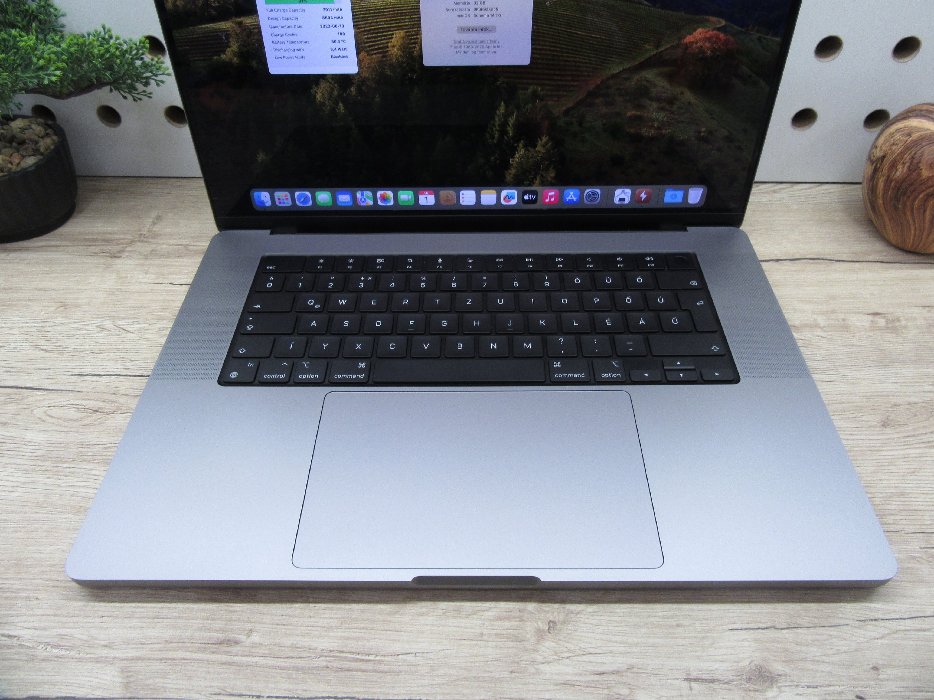 Apple Macbook 16 M1 Pro - 2021 - Használt, szép állapot - 32 Gb RAM !!!