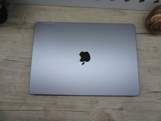  Apple Macbook 16 M1 Pro - 2021 - Használt, megkímélt állapot - 32 Gb RAM !!! 