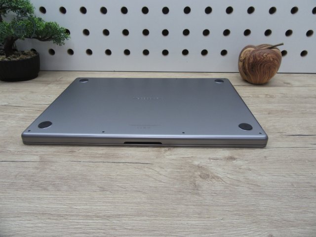  Apple Macbook 16 M1 Pro - 2021 - Használt, megkímélt állapot - 32 Gb RAM !!! 
