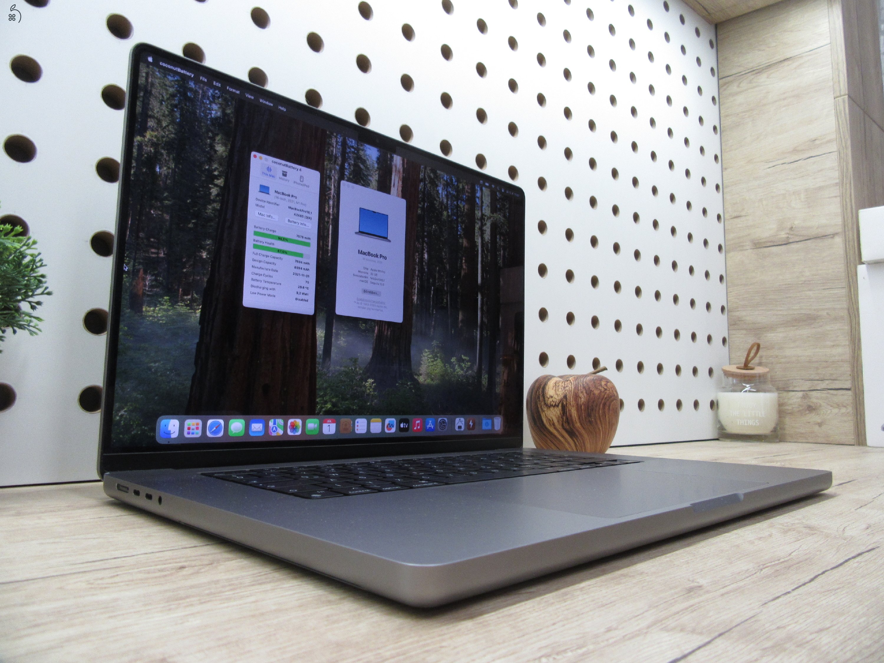  Apple Macbook 16 M1 Pro - 2021 - Használt, megkímélt állapot - 32 Gb RAM !!! 