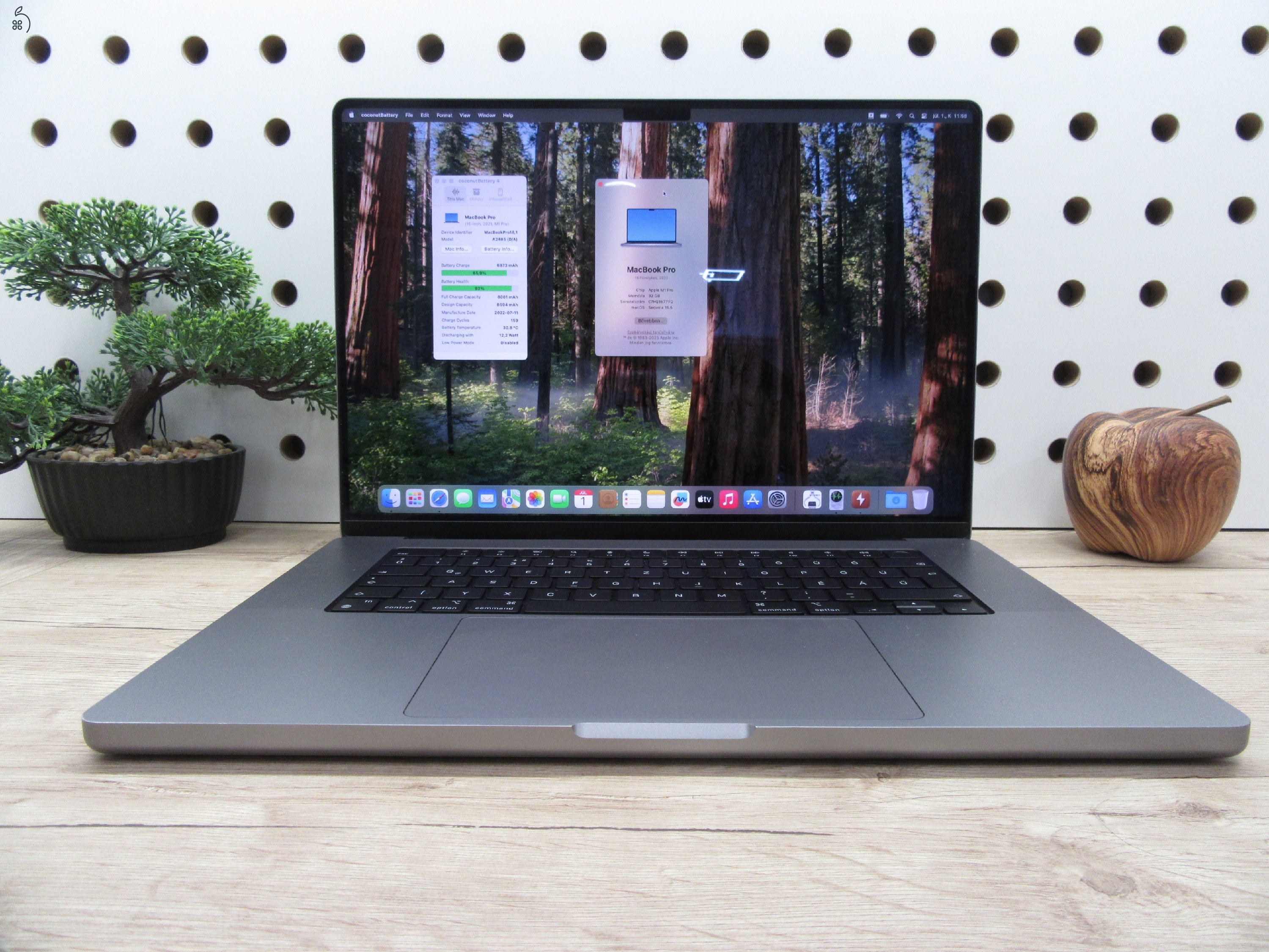  Apple Macbook 16 M1 Pro - 2021 - Használt, szép állapot - 32 Gb RAM !!! 