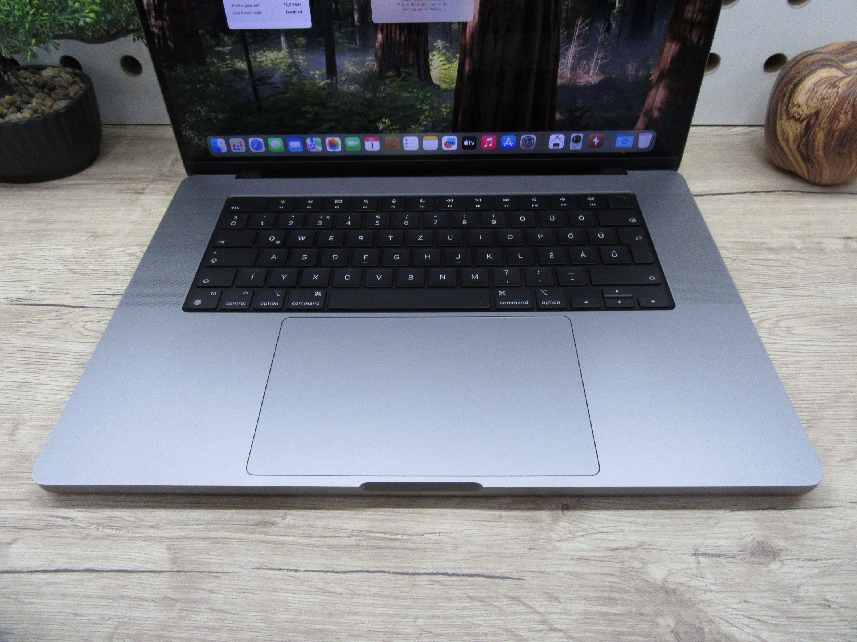  Apple Macbook 16 M1 Pro - 2021 - Használt, szép állapot - 32 Gb RAM !!! 