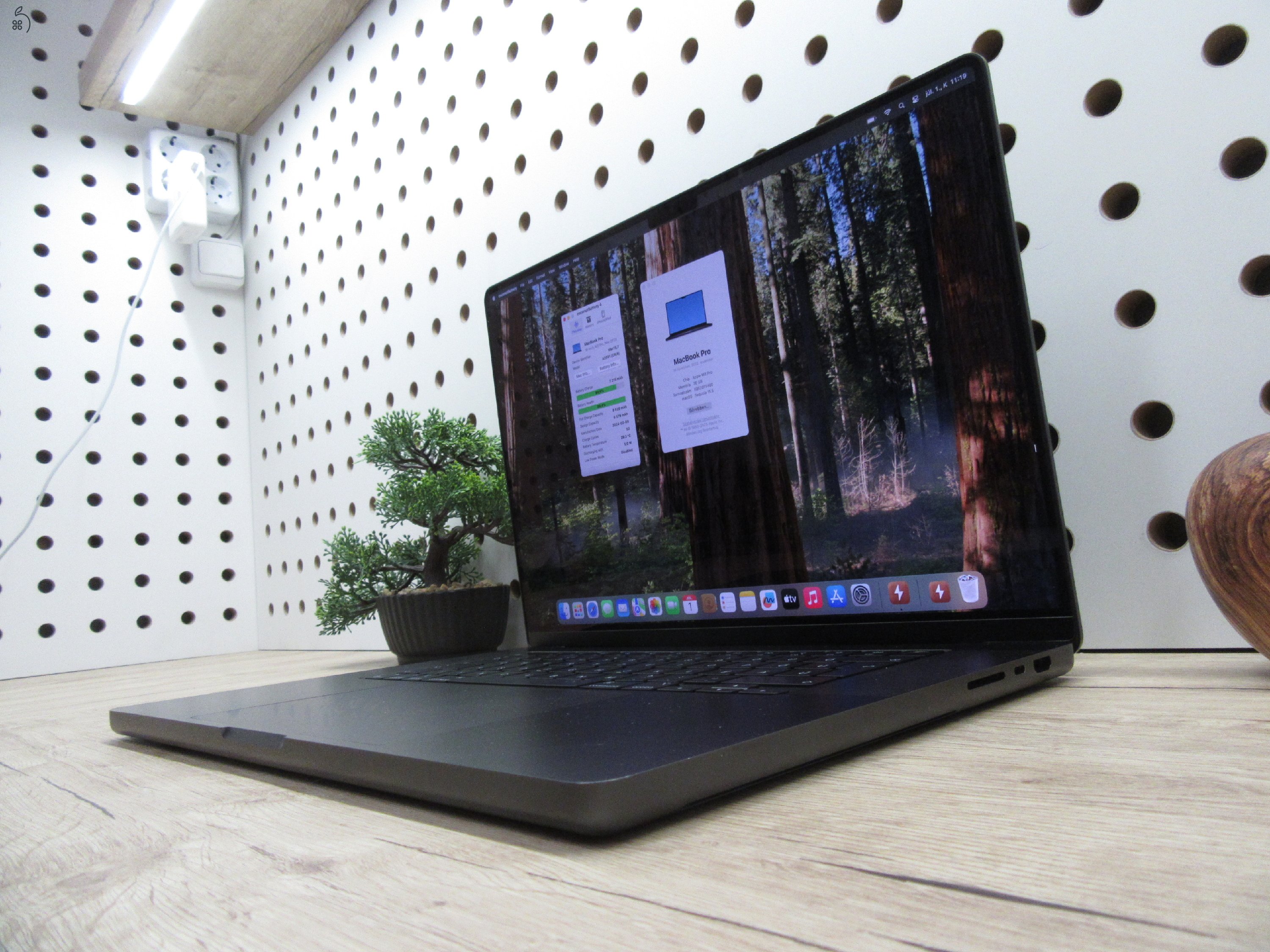Apple Macbook 16 M3 Pro - 2023 - Használt, szép állapot - 36 Gb RAM - 500 Gb SSD!!