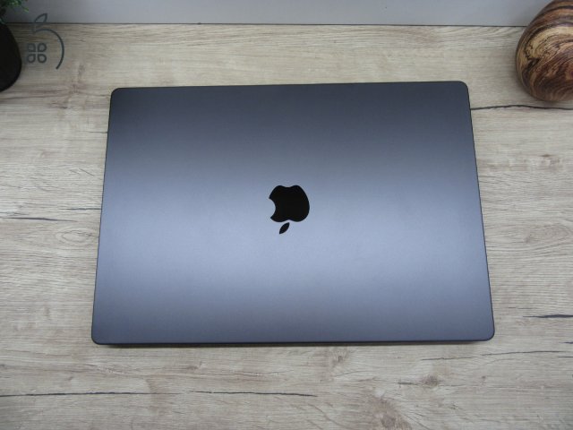 Apple Macbook 16 M3 Pro - 2023 - Használt, szép állapot - 36 Gb RAM - 500 Gb SSD!!