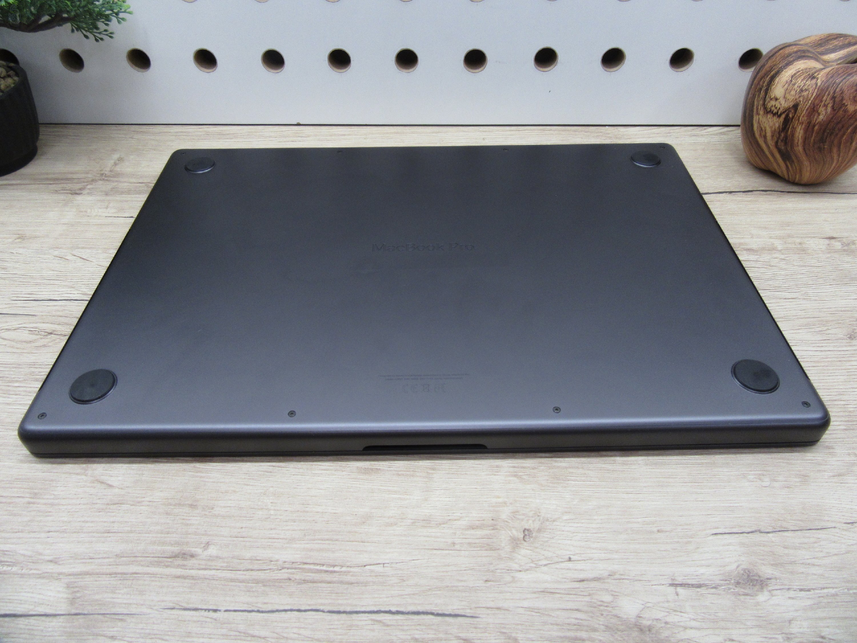 Apple Macbook 16 M3 Pro - 2023 - Használt, szép állapot - 36 Gb RAM - 500 Gb SSD!!