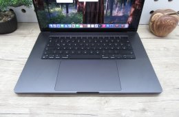 Apple Macbook 16 M3 Pro - 2023 - Használt, szép állapot - 36 Gb RAM - 500 Gb SSD!!