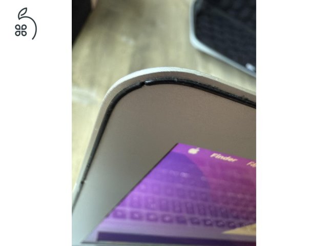 Macbook Air (13-inch, 2017)