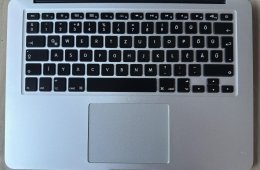 Macbook Air (13-inch, 2017)