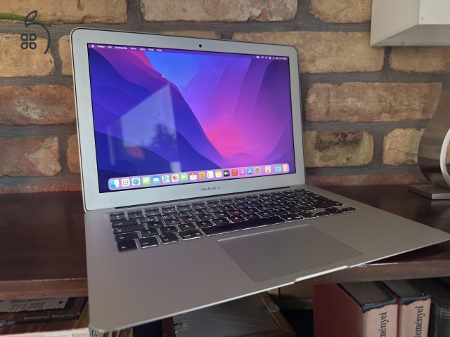 Macbook Air (13-inch, 2017)