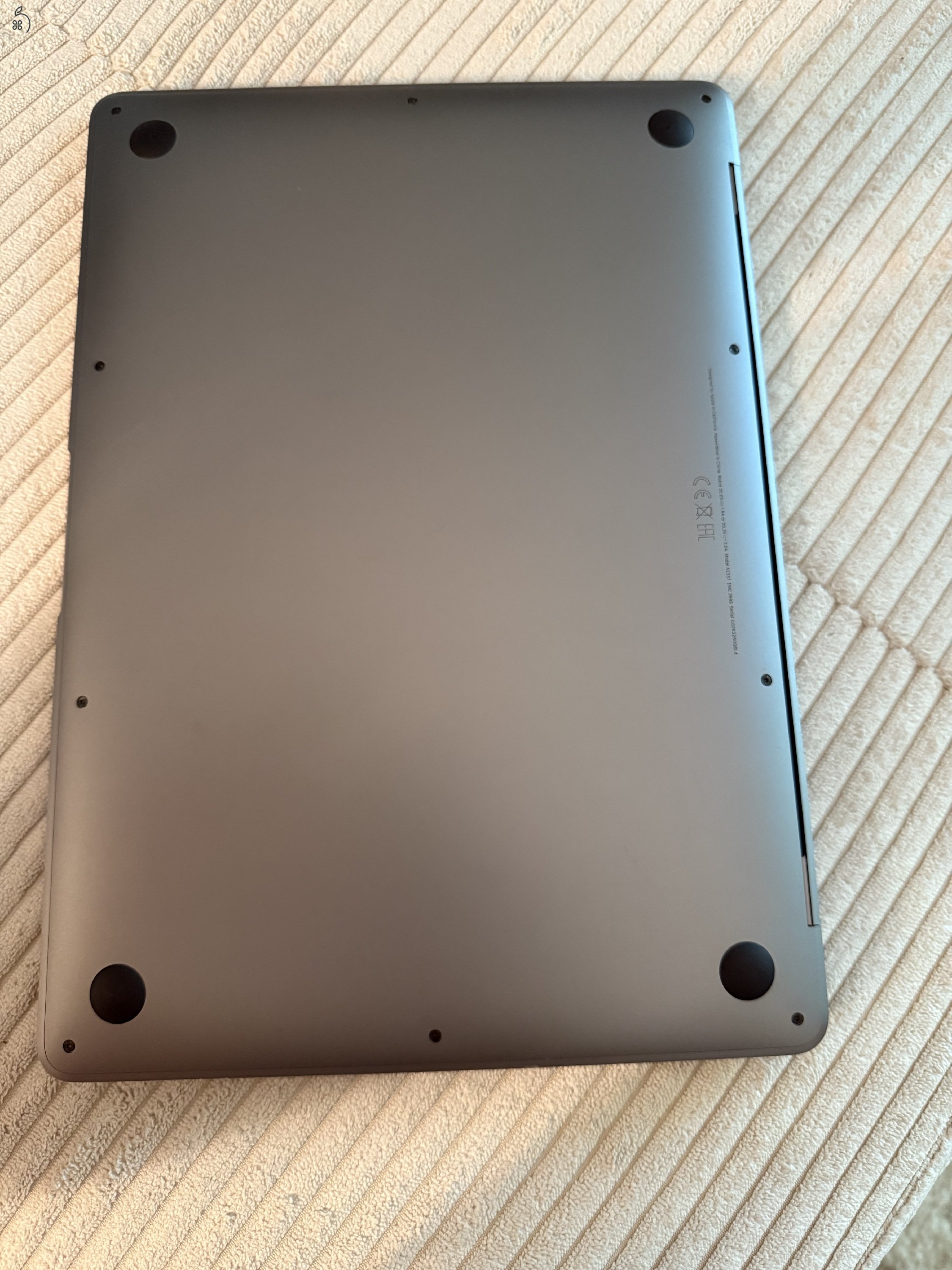 Apple macbook air 2020 M1 