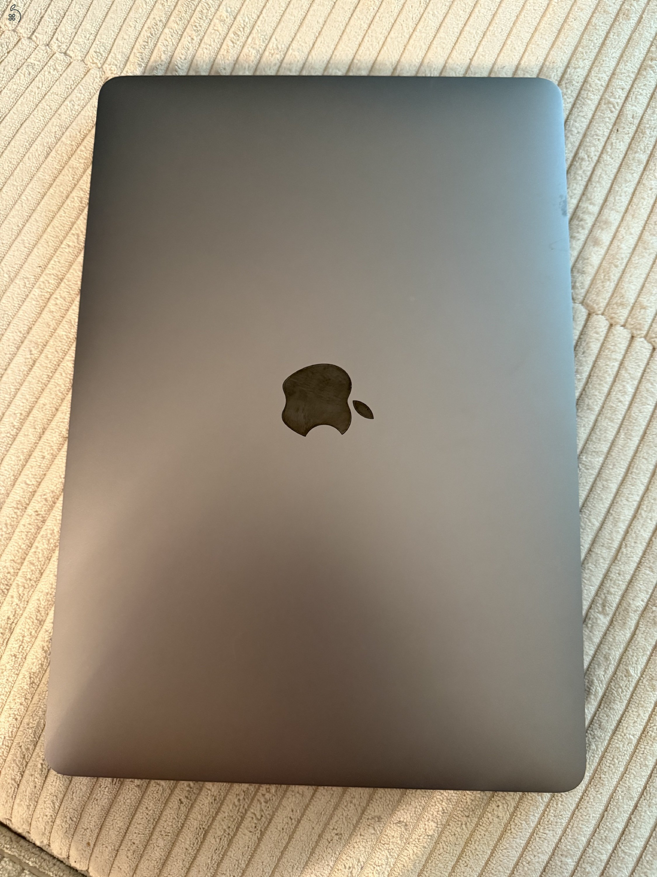 Apple macbook air 2020 M1 