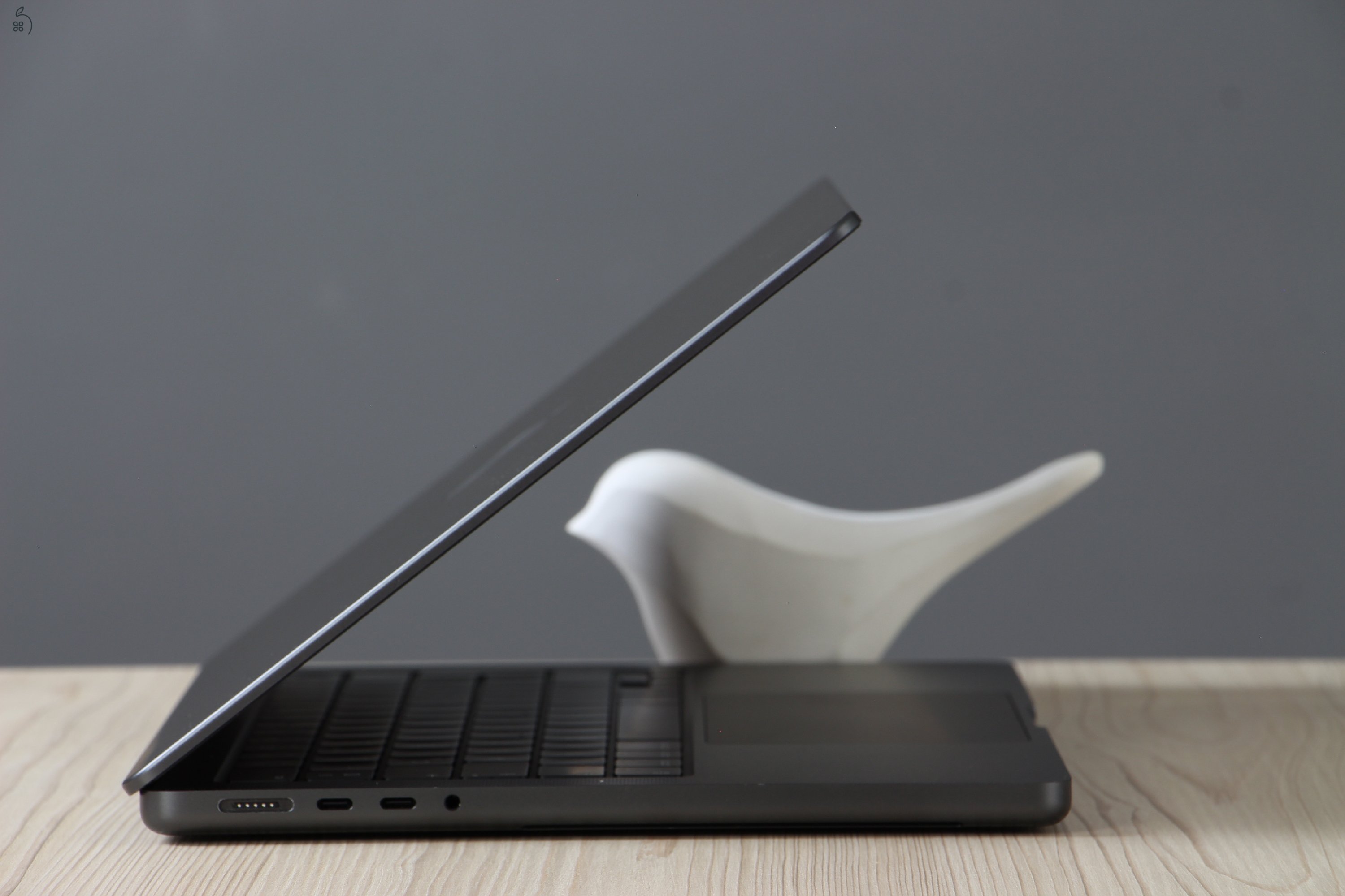 Apple Macbook Pro 14