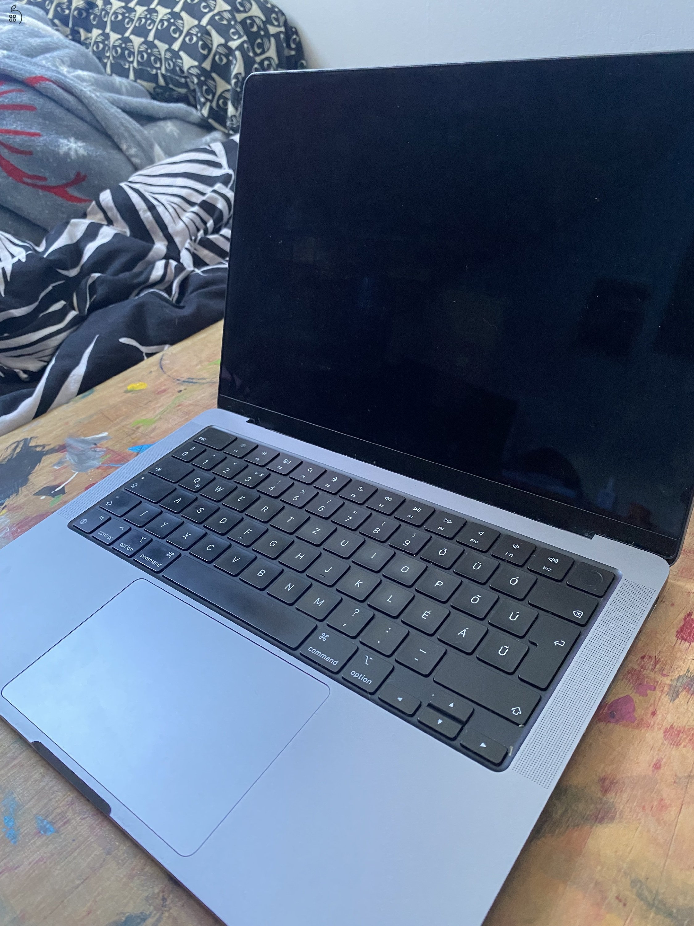 MacBook Pro 14
