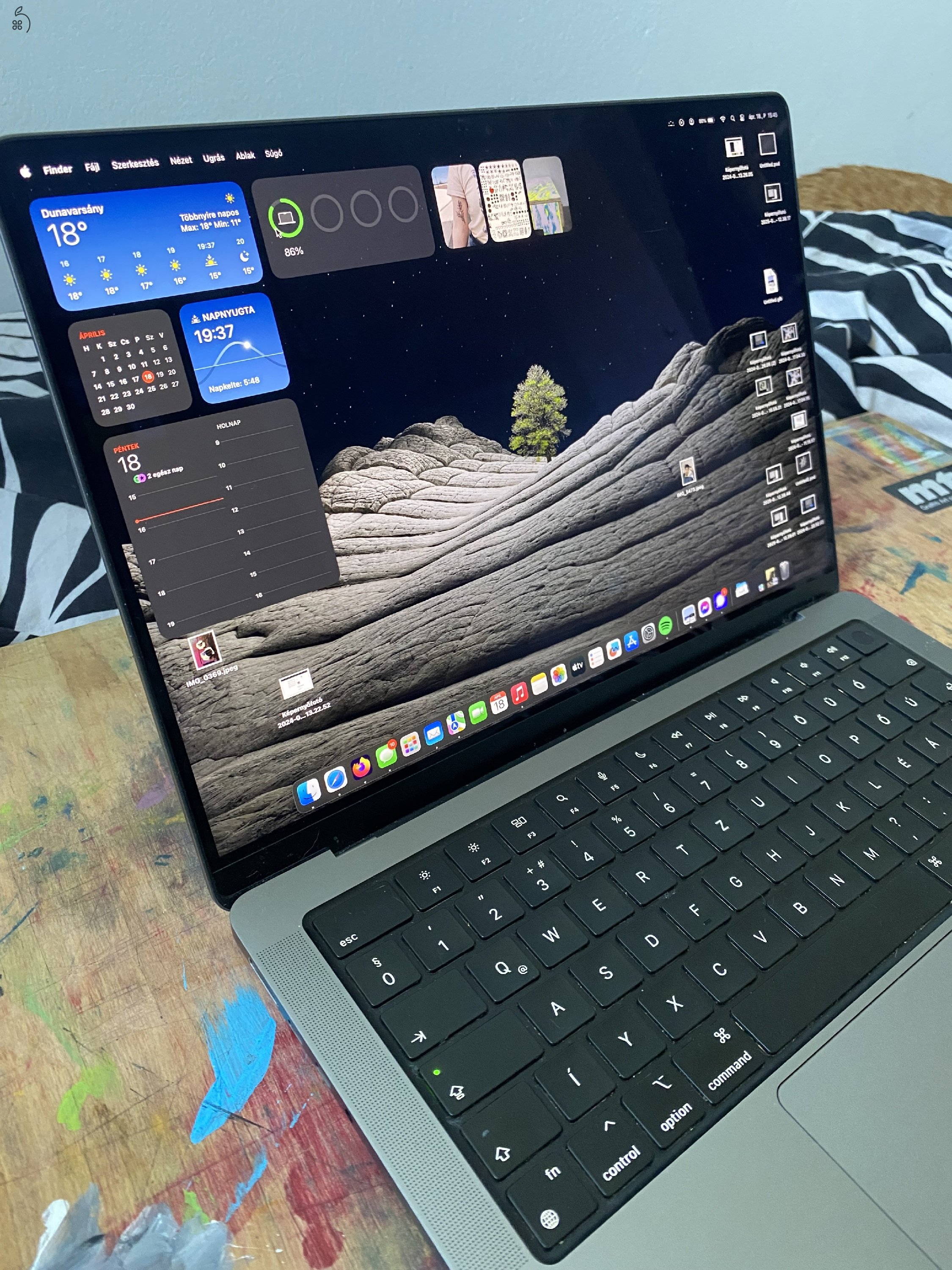 MacBook Pro 14