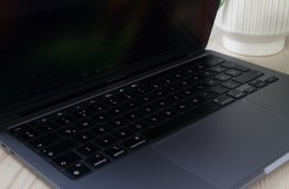 Apple Macbook Pro 13