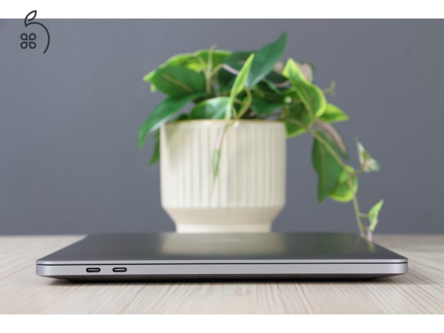 Apple Macbook Pro 13