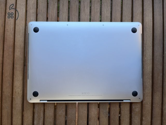 MacBook Pro 2020 i5 Touch Bar 16 Gb RAM 512 Gb SSD Quad Core CPU