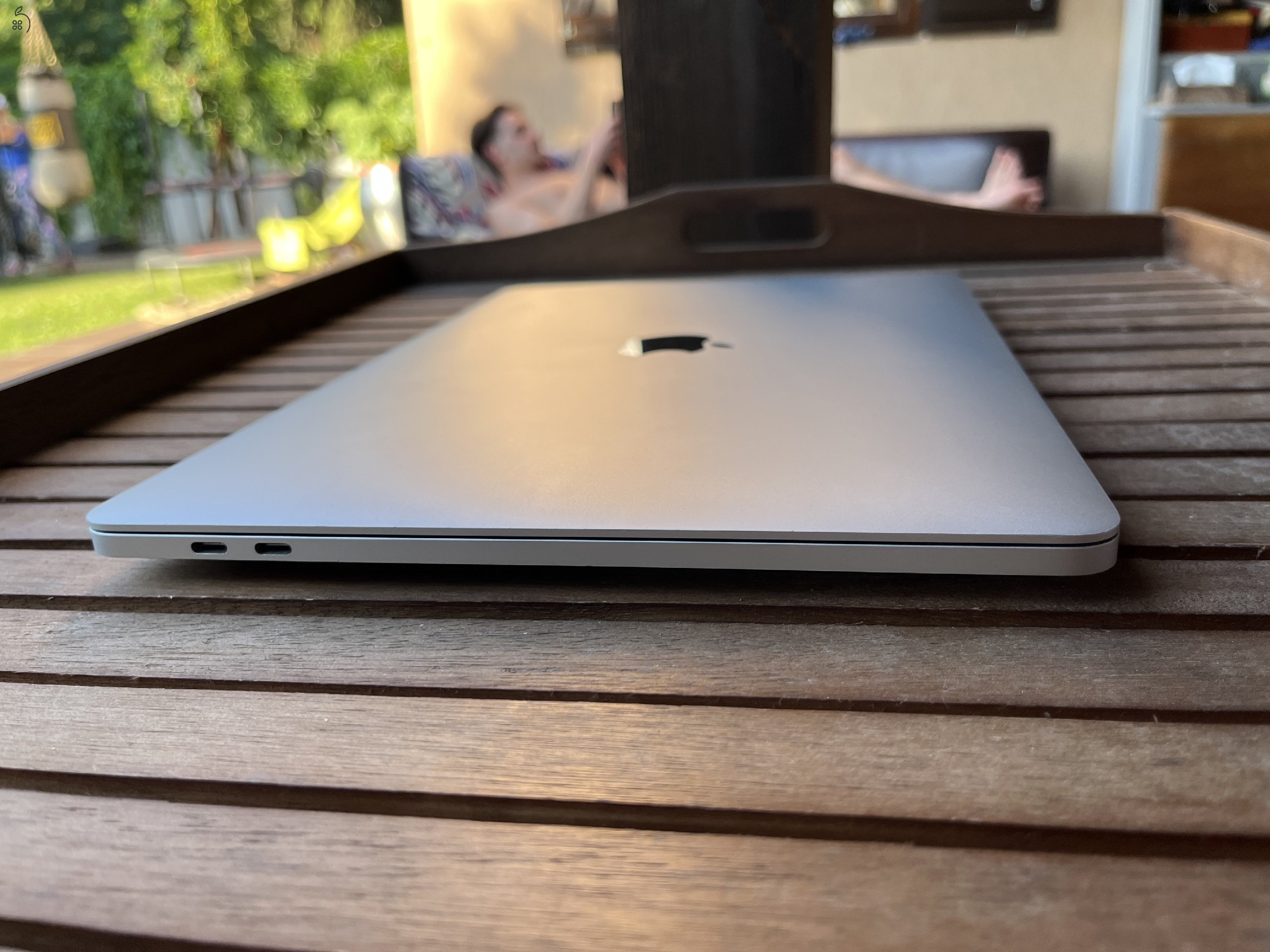 MacBook Pro 2020 i5 Touch Bar 16 Gb RAM 512 Gb SSD Quad Core CPU