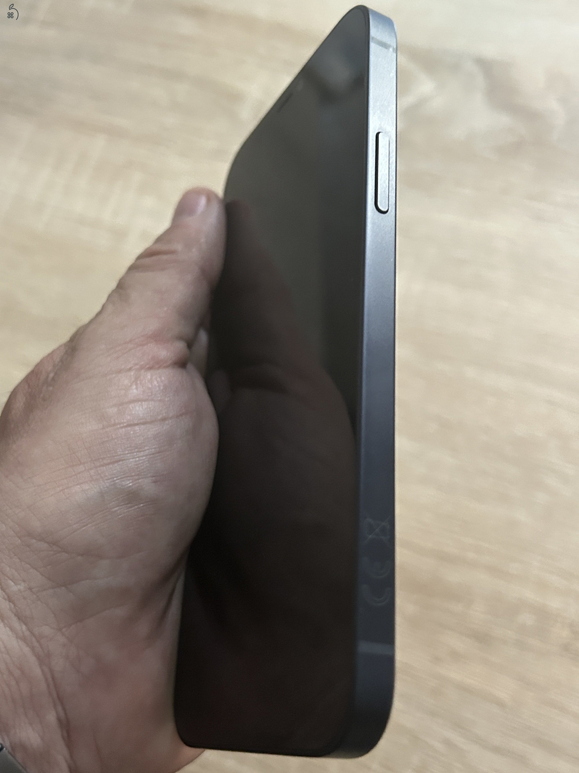 TÖKÉLETES ÁLLAPOTÚ ! IPHONE 12 64GB  95-100%  AKKUKKAL, ÜZLETBŐl, GARANCIÁVAL