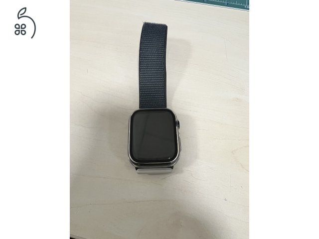 Eladó Apple Watch Series 9 – 45mm (94%-os akkumulátorral, karcmentes állapotban)