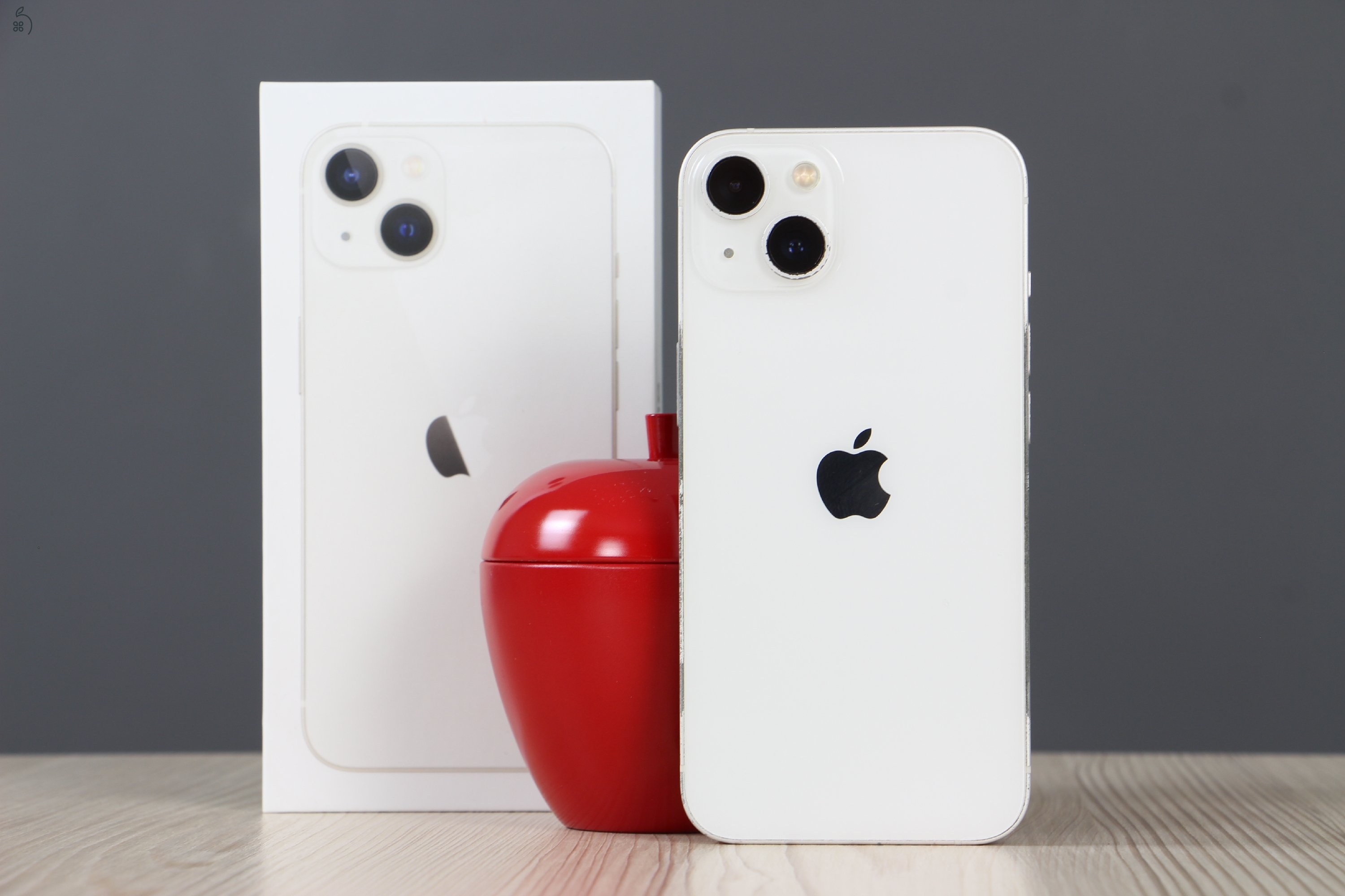 Használt Apple iPhone 13 128GB csillagfény C US-5358