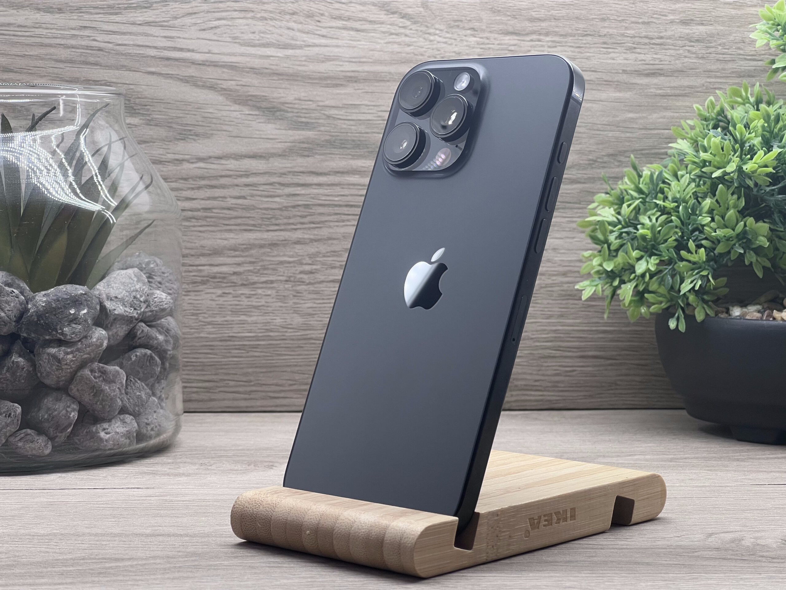 iPhone 16 Pro Max Black Titanium 256GB 2 ÉV Garanciával Számlával Aksi 100%