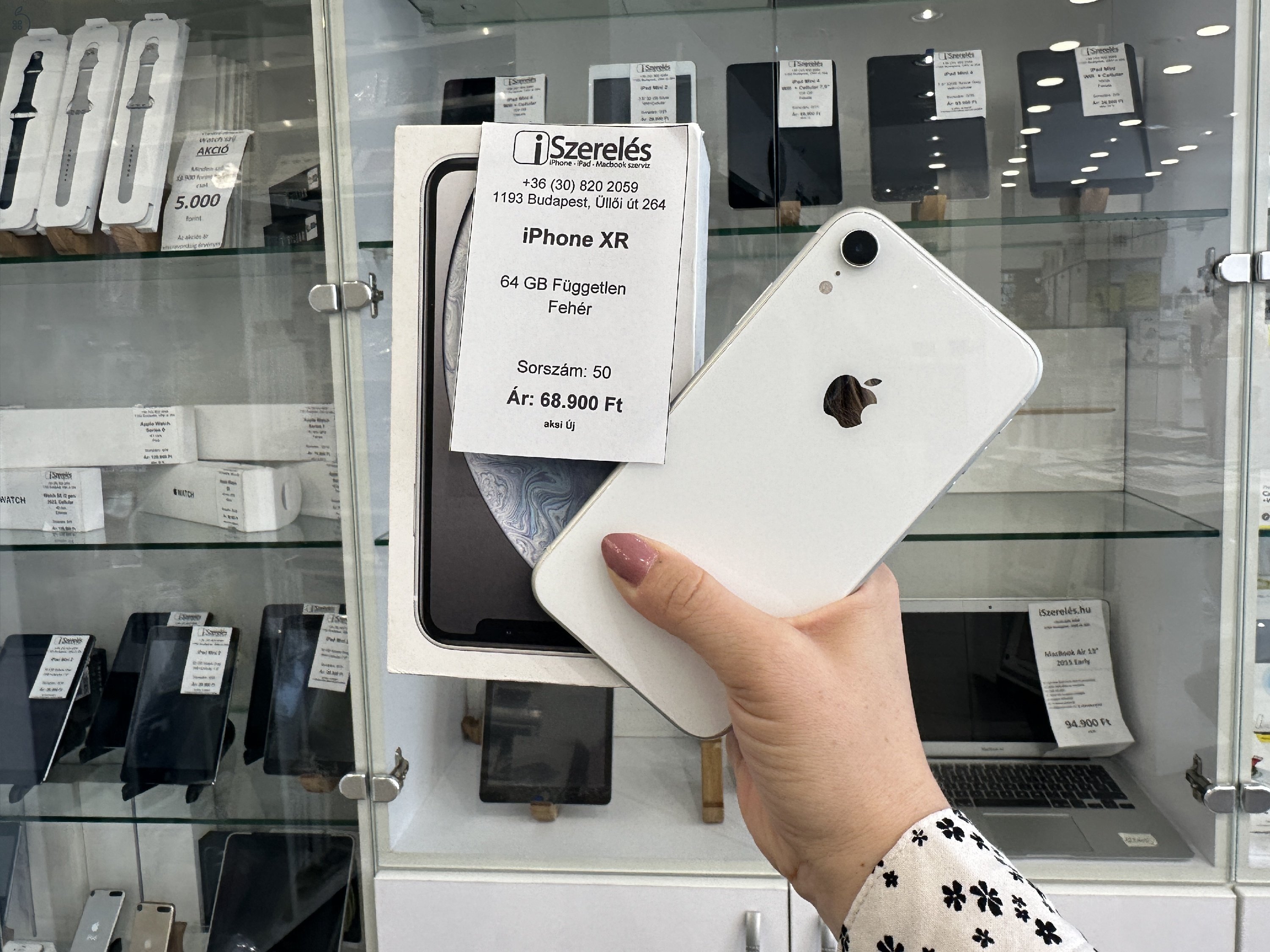 iPhone XR 64GB független fehér új akkuval garanciával (50) iszerelés.hu