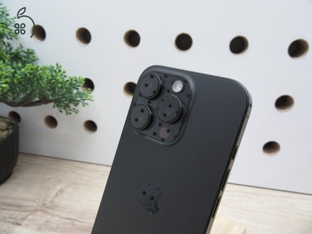 Apple iPhone 16 Pro - Black - Használt, karcmentes - Apple garancia 2026. 03. 17-ig