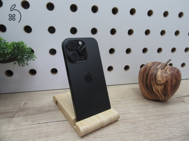 Apple iPhone 16 Pro - Black - Használt, karcmentes - Apple garancia 2026. 03. 17-ig