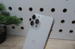 Apple iPhone 15 Pro Max - White - Használt, karcmentes - 256 Gb
