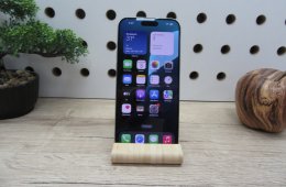 Apple iPhone 15 Pro Max - White - Használt, karcmentes - 256 Gb