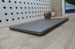 Apple Retina Macbook Pro 16 Touchbar - 2019 - 2020-as gyártás - Használt, újszerű - 500 Gb SSD - 51 ciklus az akkuban