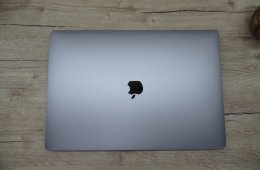 Apple Retina Macbook Pro 16 Touchbar - 2019 - 2020-as gyártás - Használt, újszerű 500 Gb SSD