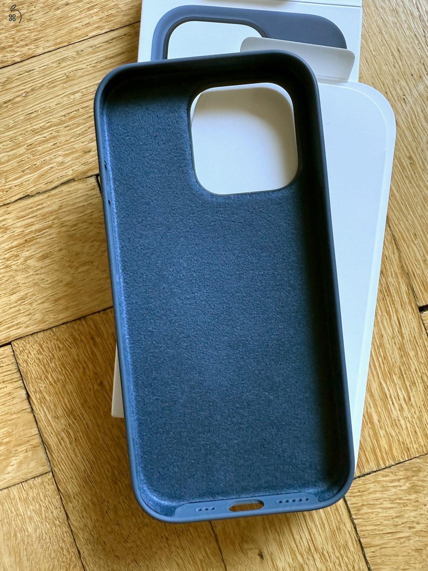 Apple iPhone 16 Pro MagSafe szilikontok – denim